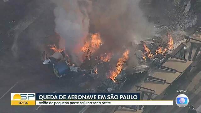 avião de pequeno porte cai em sp