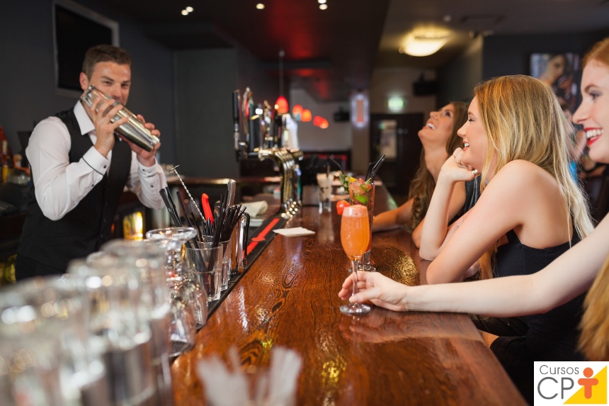 barman profissional tem emprego garantido no ramo hoteleiro cpt