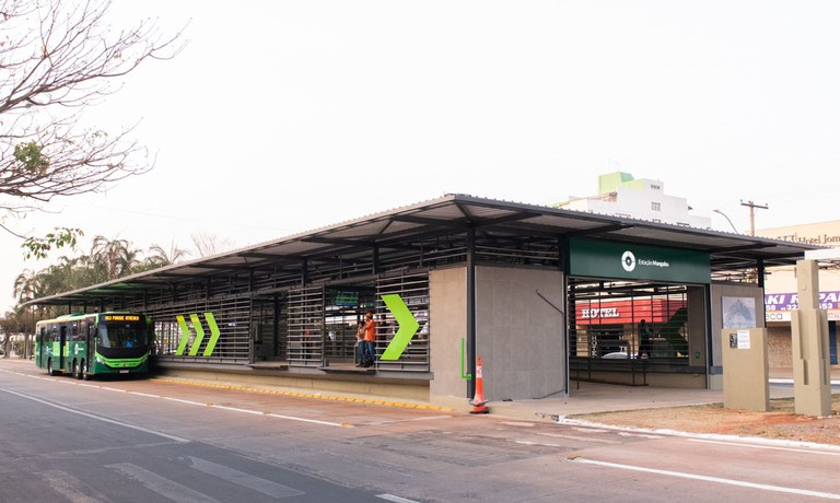 brt