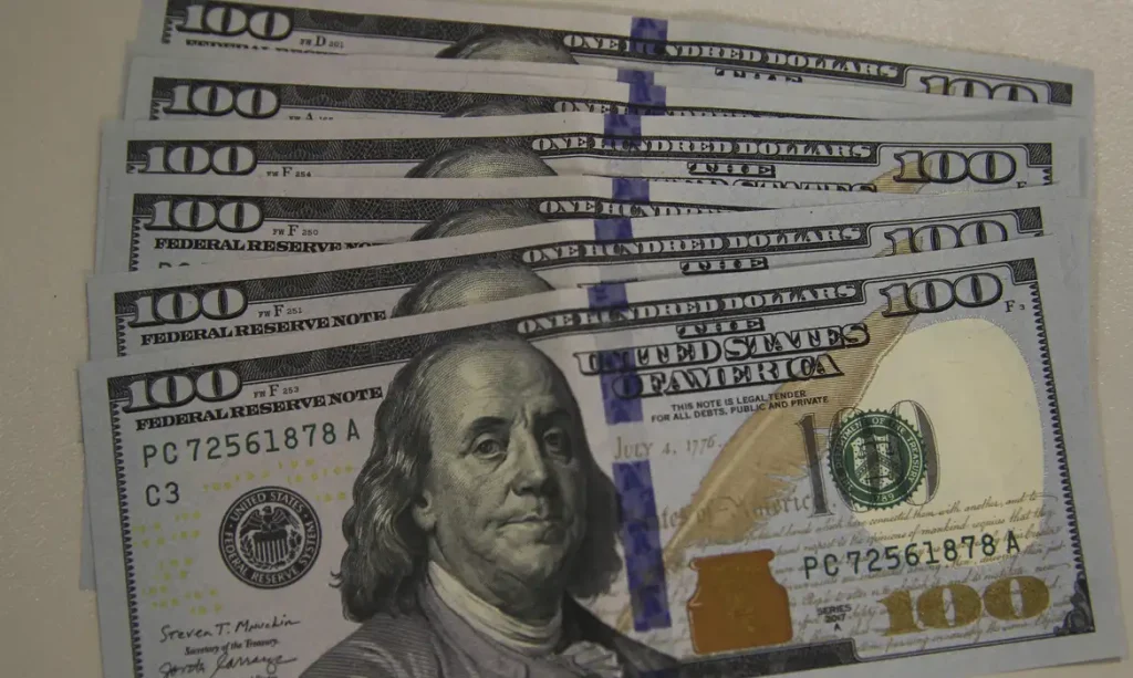 dolar moeda 0803221209 1024x613