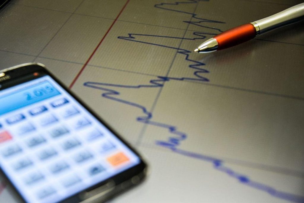 economia pib brasileiro deve crescer mais 1714740246 1024x683