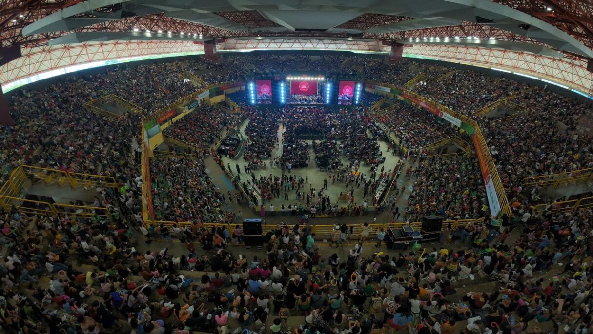 entrega de brinquedos natal do bem secom 002 1215x685