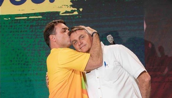 flavio e bolsonaro