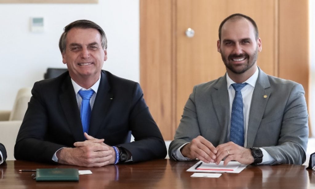 jair bolsonaro e eduardo bolsonaro foto marcos correa pr 1024x614 1
