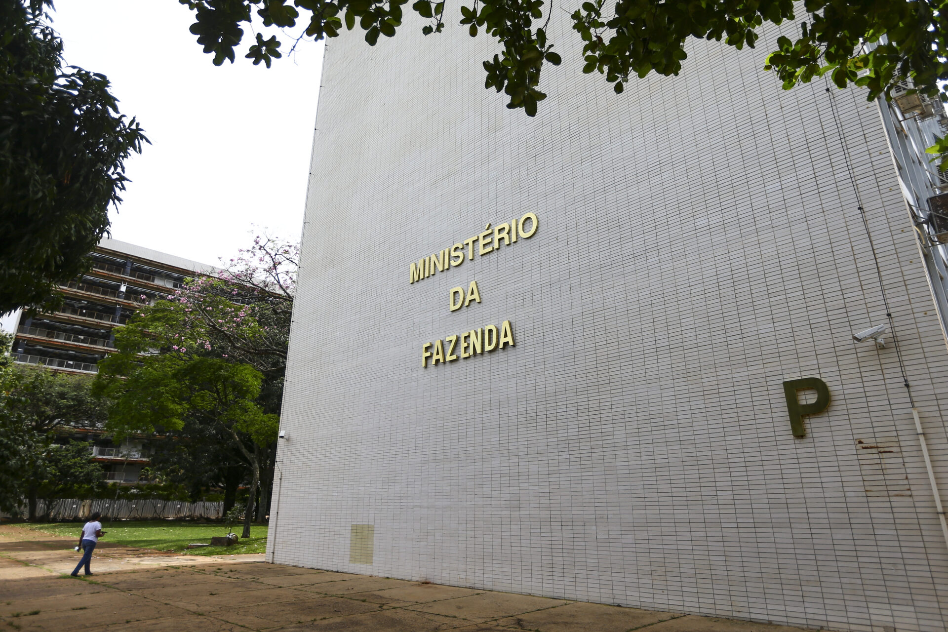 brasília (df), 10/04/2023 fachada do ministério da fazenda.