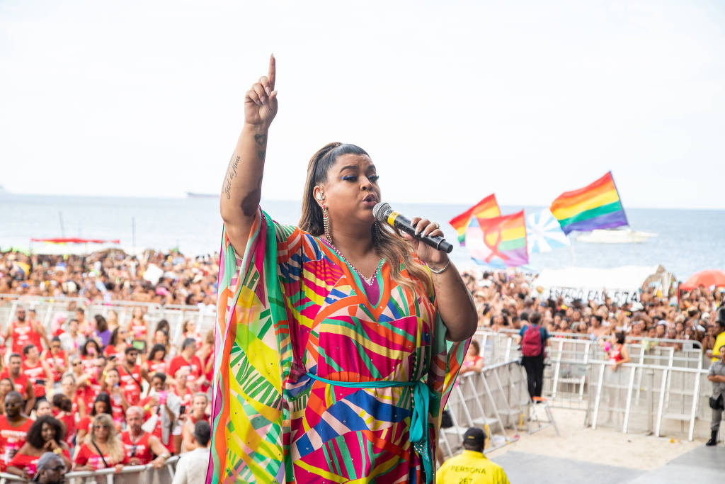preta gil em copacabana