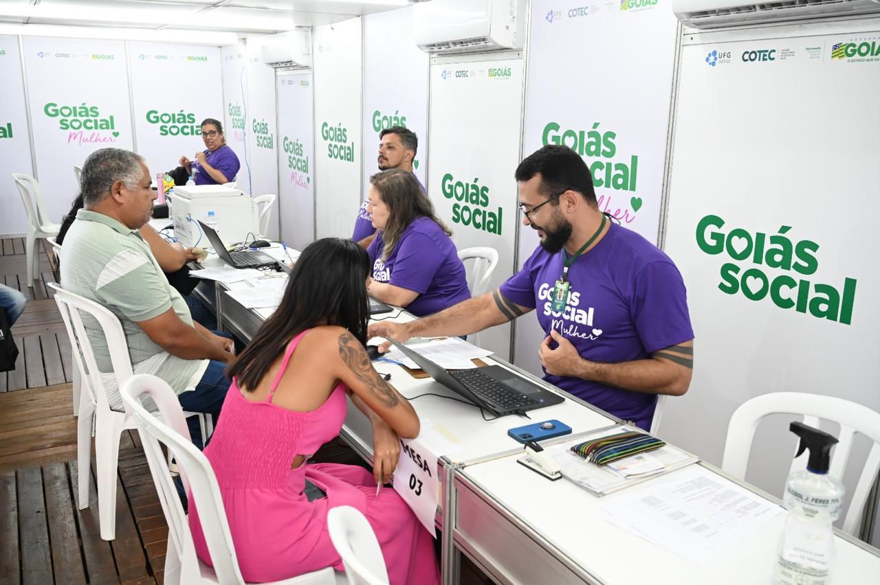 retomada goias social mulher oferece 12 mil vagas de empregos