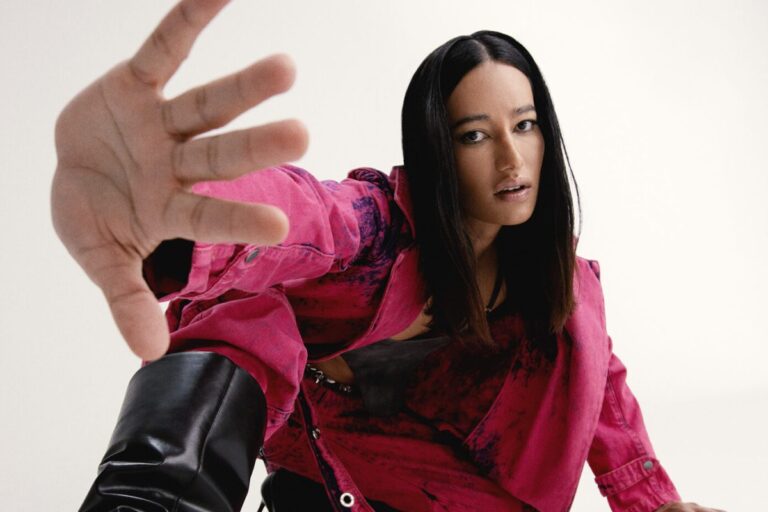 secult vigesima terceira edicao do goiania mostra curtas cantora jaloo por caia ramalho
